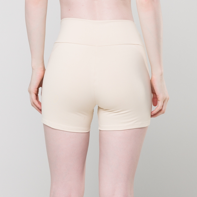 Short Oxy Off White com Recortes