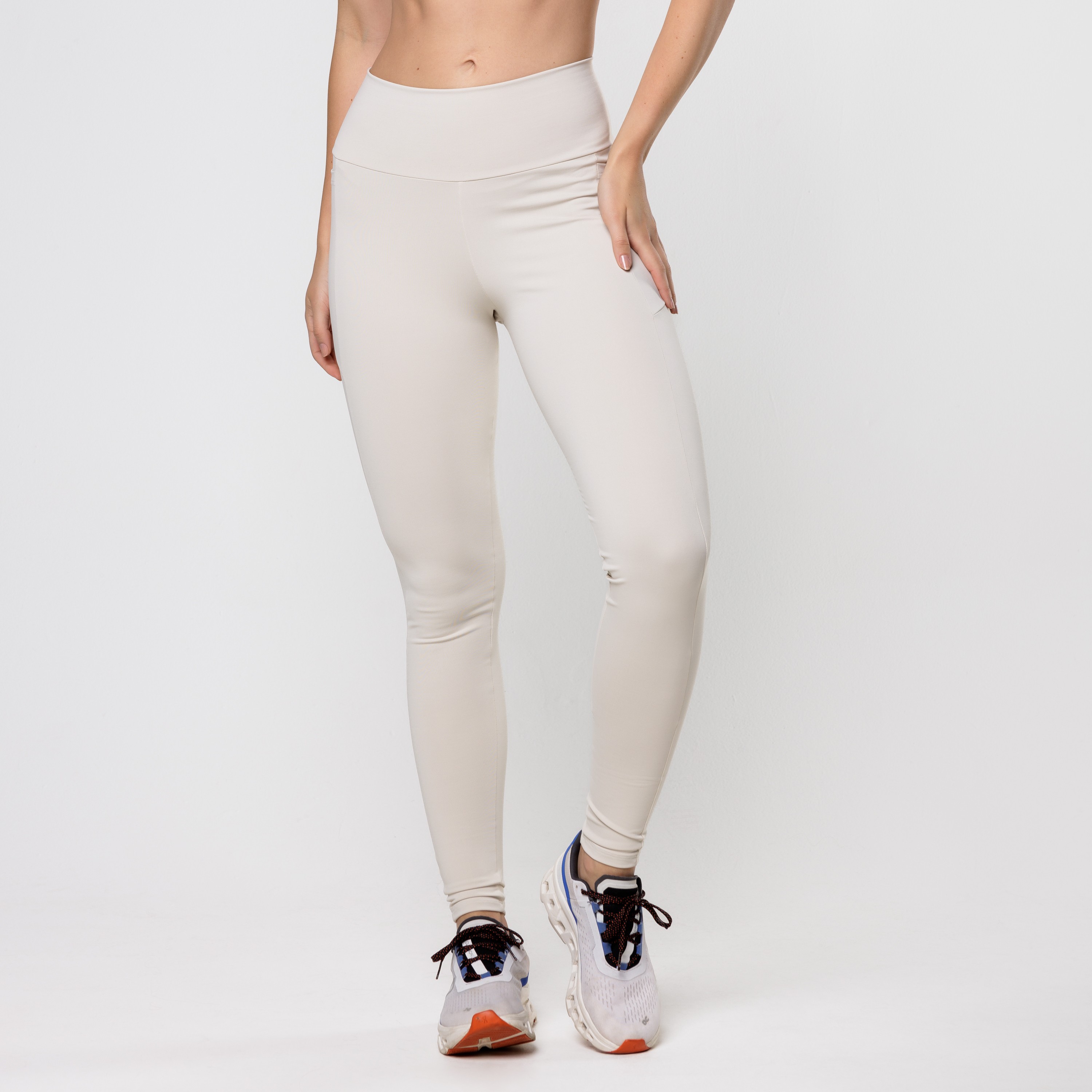 Calça Legging UP Off White com Bolso